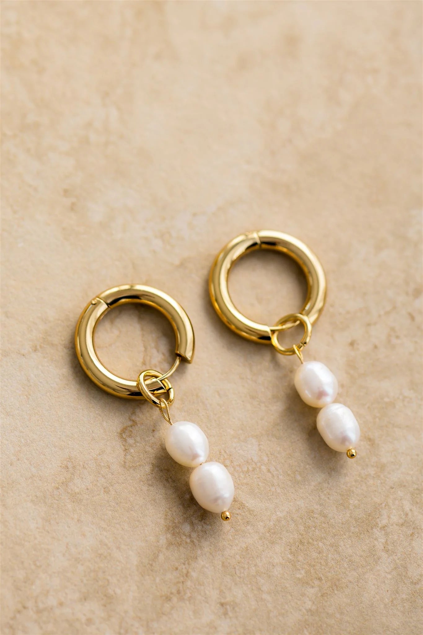 Illaria Earrings